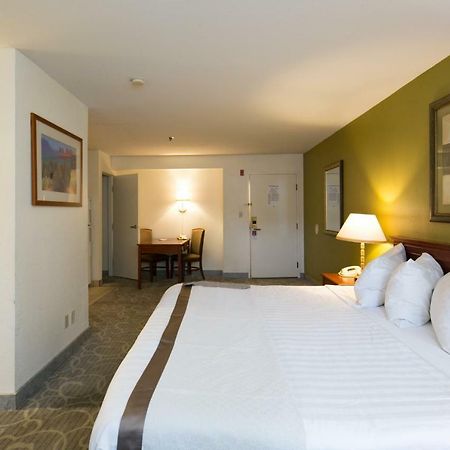 Hawthorn Suites Sacramento Ngoại thất bức ảnh