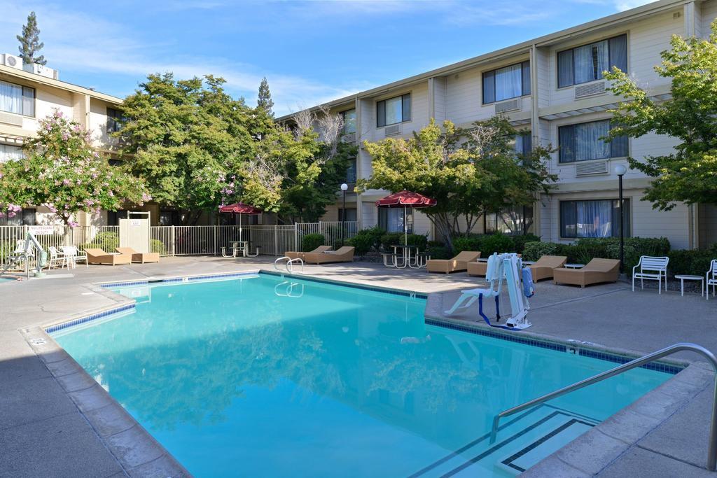 Hawthorn Suites Sacramento Ngoại thất bức ảnh