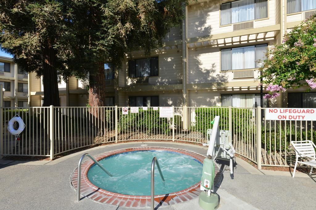 Hawthorn Suites Sacramento Ngoại thất bức ảnh